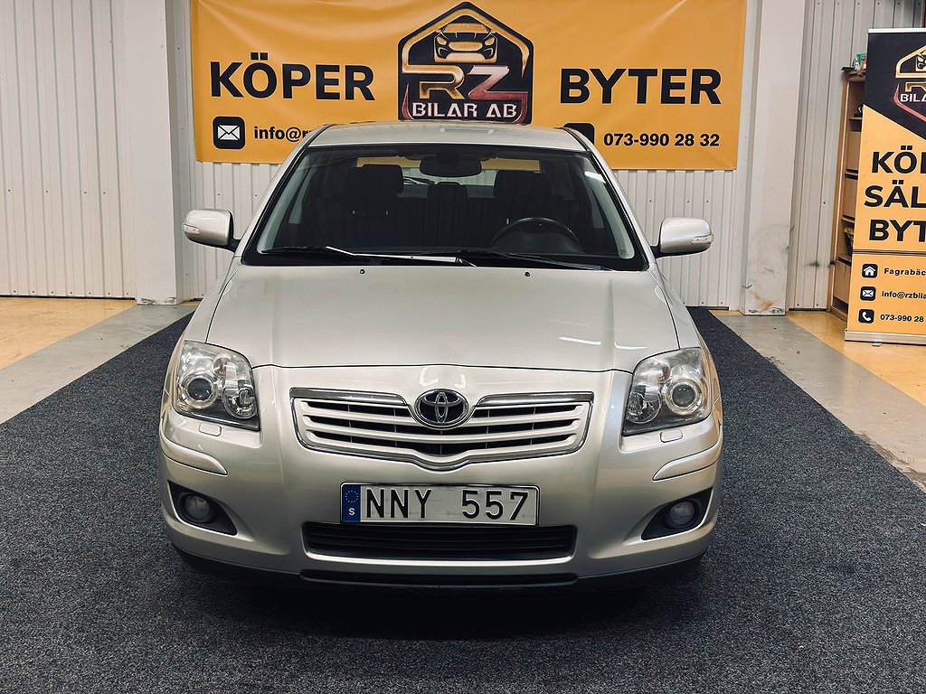 Toyota Avensis Liftback 2.0 D-4 VVT-i Euro 4