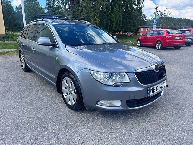 Skoda Superb Kombi 1.6 TDI Elegance Euro 5