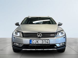 Volkswagen Passat Alltrack 2.0 TDI 4Motion Alltrack Drag/M&Dvärmare/Skinn/S&V-Däck – bild 2