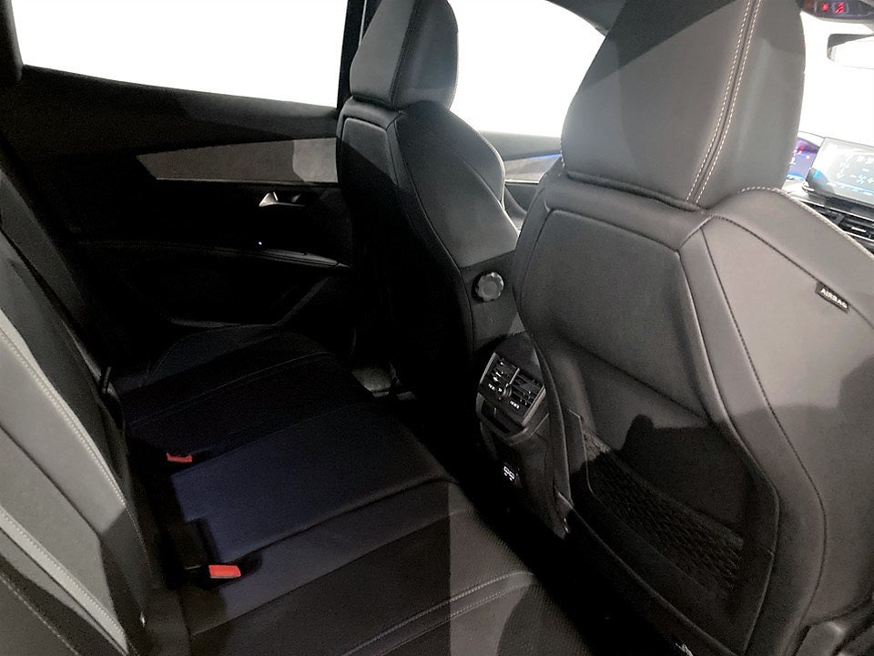 Bild på Peugeot 3008 GT Black Pack 1.2 PT 130hk Aut - B-KAMERA, CARPLAY