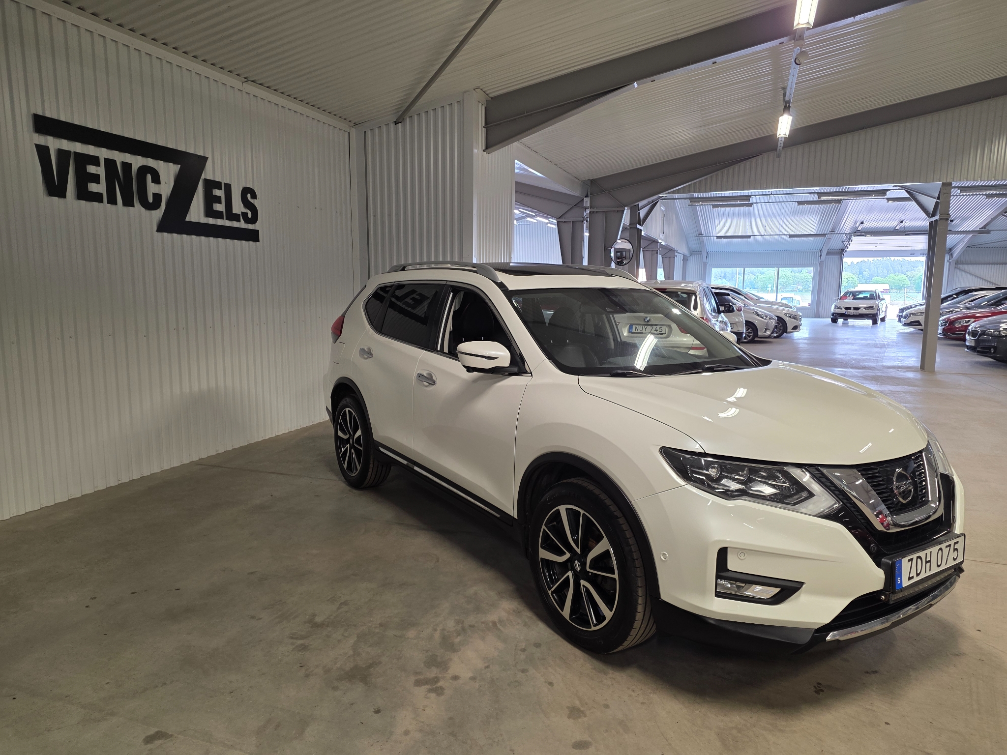 Nissan X-Trail 2018, bild 2/10