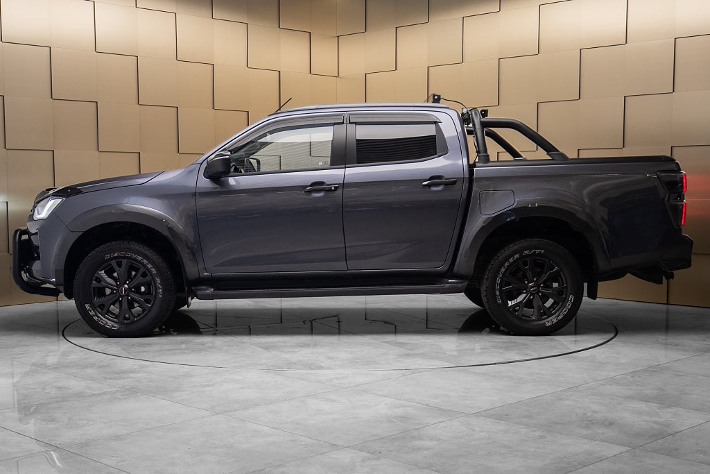 Isuzu D-Max 1.9 4WD XRX / Värmare / Kamera / Drag / Extraljus