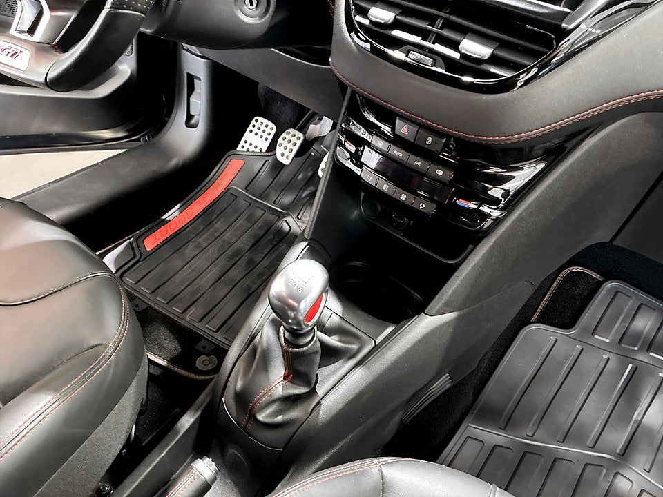 Bild på Peugeot 208 GTi 1.6 THP 208hk B-KAMERA 
