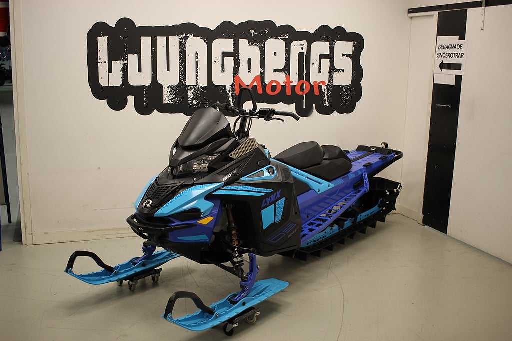 Lynx Boondocker DS 850 3900 SHOT 2021 *MOMSAD