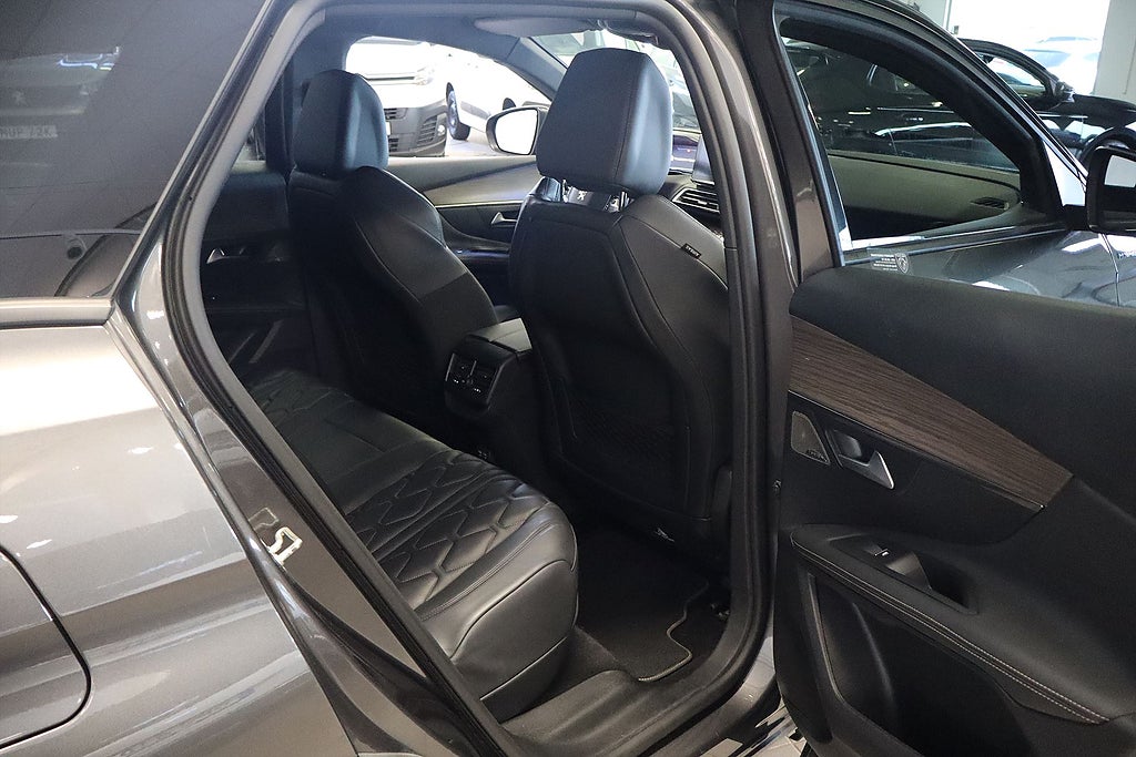 Bild på Peugeot 3008 GT Ultimate Business Hybrid 225hk Aut - 360-KAMERA, NAV