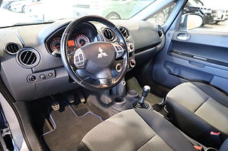 Halvkombi Mitsubishi Colt 8 av 20