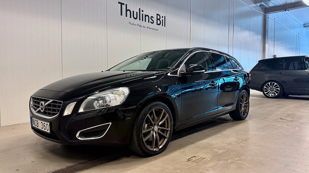 Volvo V60 D5 AWD Momentum Aut / Webasto / Drag