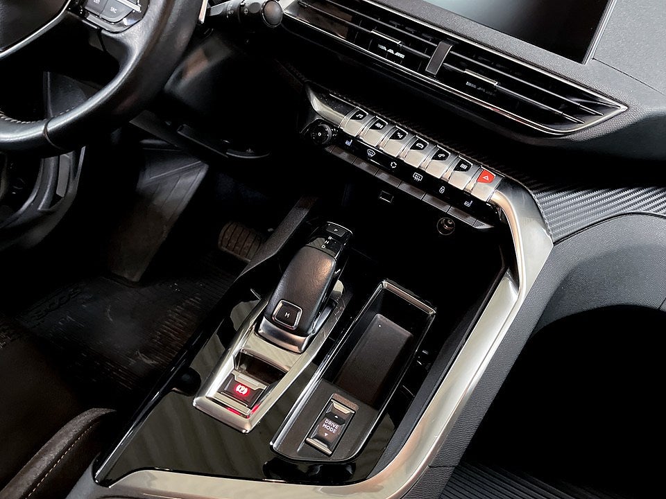 Bild på Peugeot 5008 Active 1.2 PT 130hk Aut - 7-SITS, CARPLAY