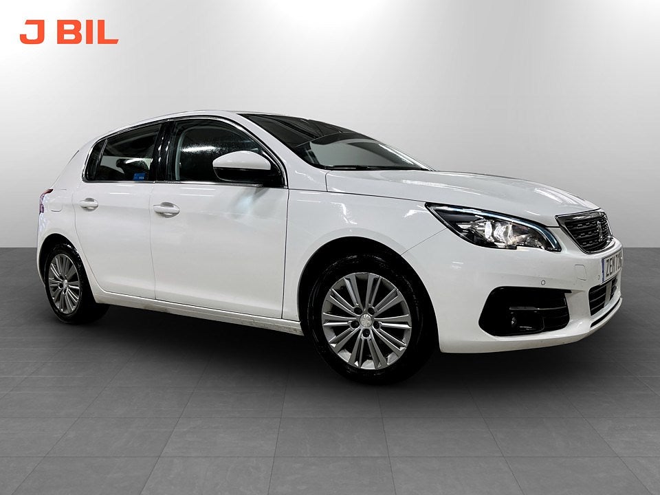 Peugeot 308 5D Allure 1.2 PT 130hk - CARPLAY, NAVI