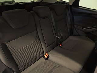 Halvkombi Ford Focus 10 av 19