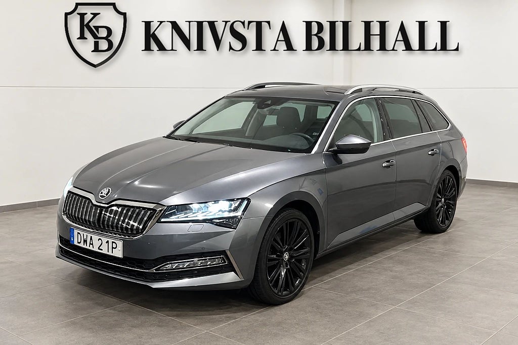 Skoda Superb iV Kombi 1.4 TSI iV Style Cockpit Värmare Drag 218hk