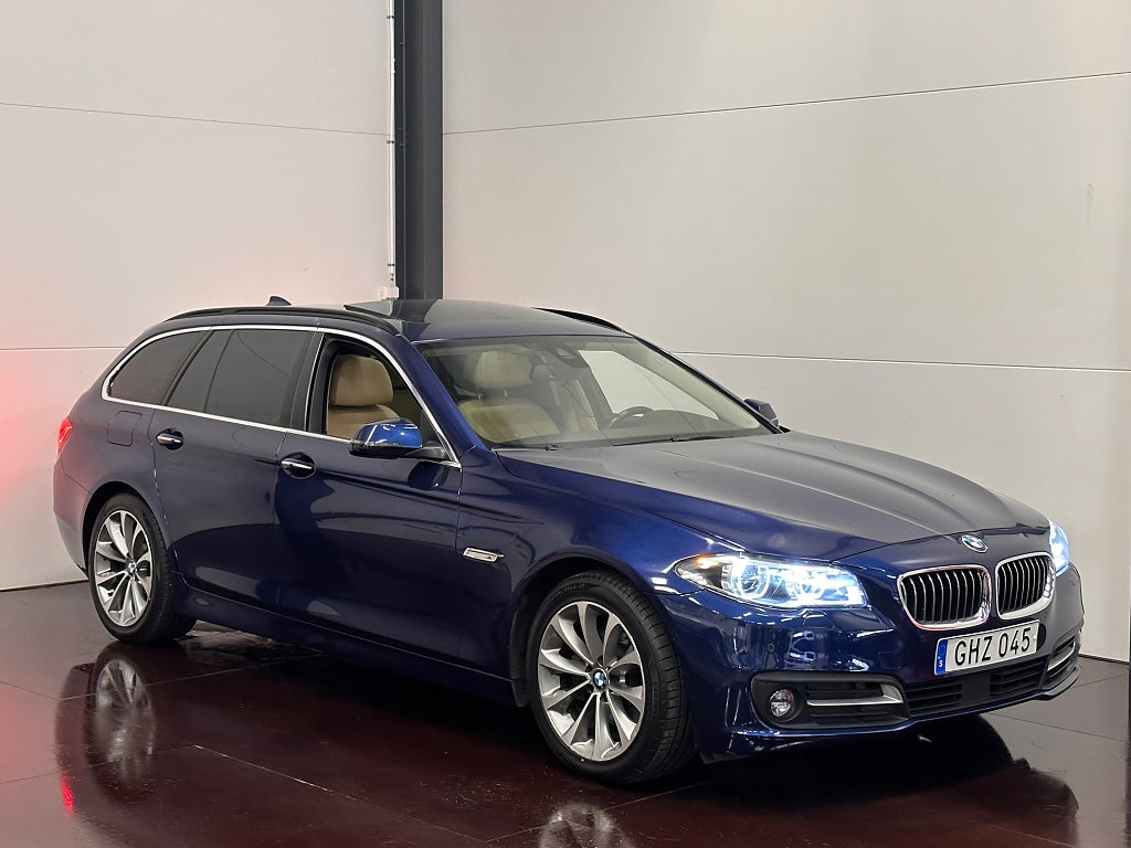 BMW 520d xDRIVE TOURING 190HK INNOVATION COCKPIT PANO H/K HUD 