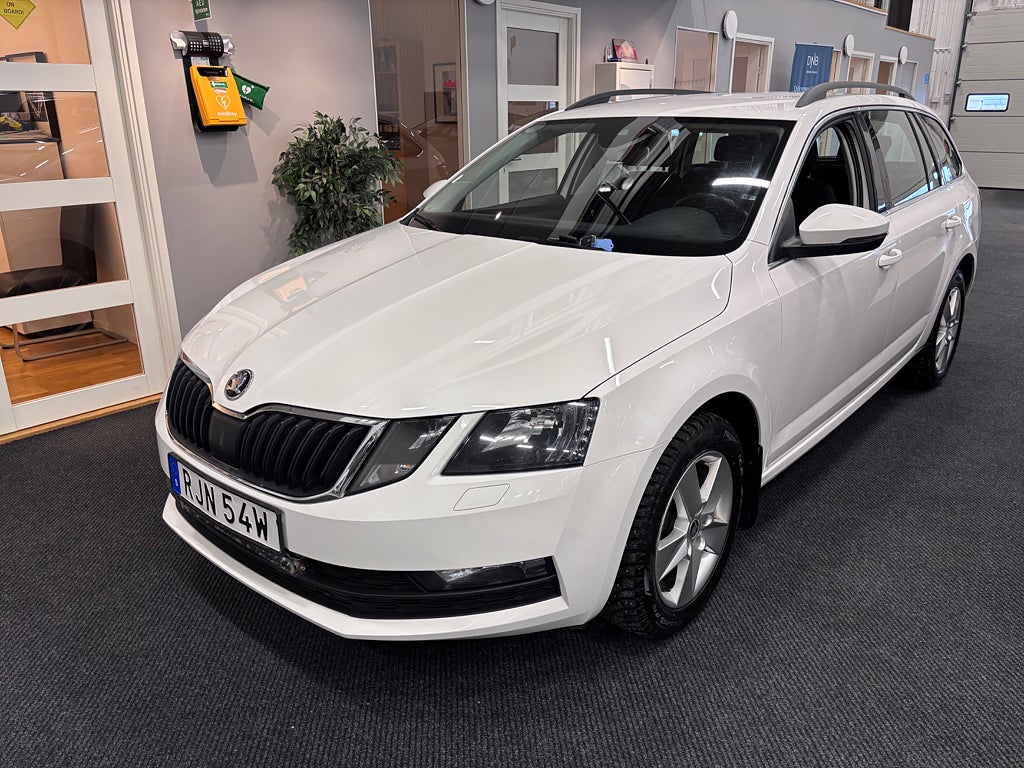 Skoda Octavia Kombi 1.6 TDI SCR Ambition Drag 2,99% ränta
