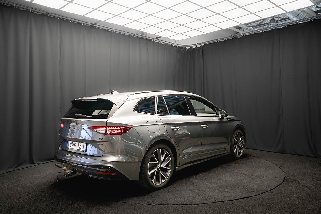 Skoda Enyaq iV 80x SPORTLINE PANORAMA DRAG KAMERA 1-ÄGARE MOMS 265hk