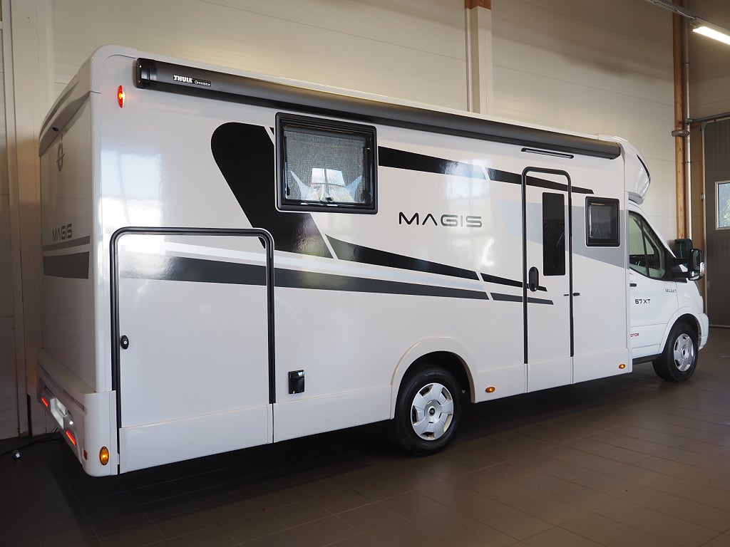 Ci Magis 67 XT  Aut I Solcell I Backkamera I Queensbed