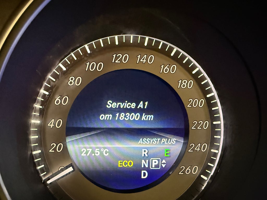 Mercedes-Benz E 220 CDI BlueEFFICIENCY 7G-Tronic Avantgarde  - miniatyr 20