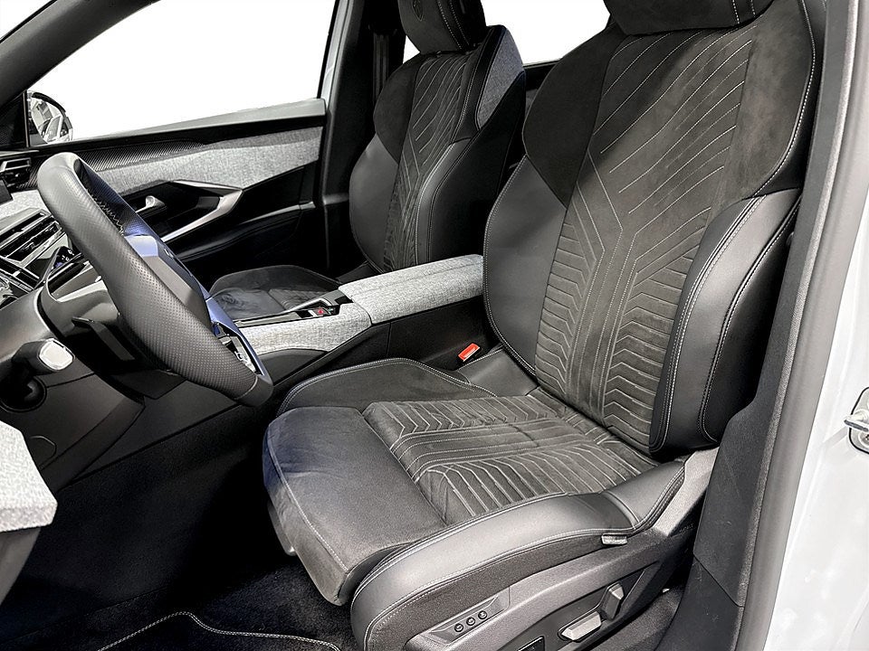 Bild på Peugeot 5008 GT Ultimate Hybrid 145hk Aut - 7-SITS,ELSTOL,DRAG