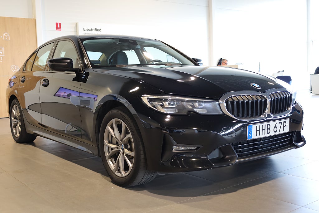 BMW 330e Sedan Steptronic Sport line H&K Navi Läder CarPlay 2020