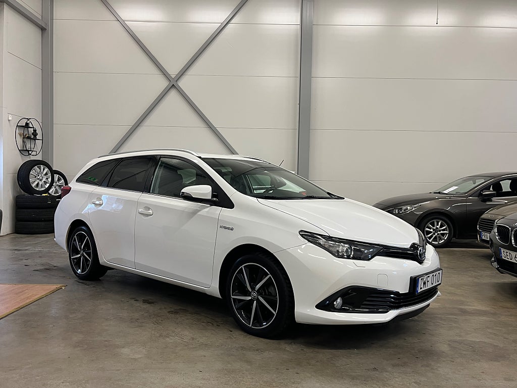 Toyota Auris Touring Sports Hybrid eCVT Touch & Go Edition