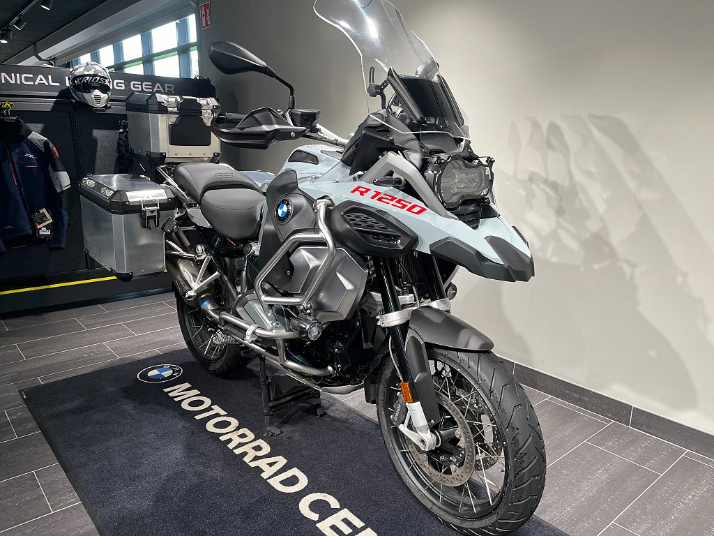 BMW R1250GSA / 3st väskor/Service avt. /Förlängd garanti