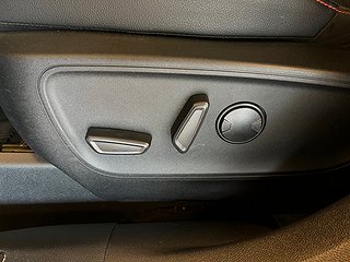 Ford Kuga Plug In-Hybrid ST-Line Drag/Kamera/MoK/Adapt.Fart