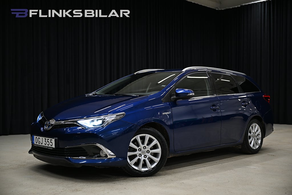 Toyota Auris Touring Sports Hybrid 136HK Drag|Backkamera|M/K-Värmare