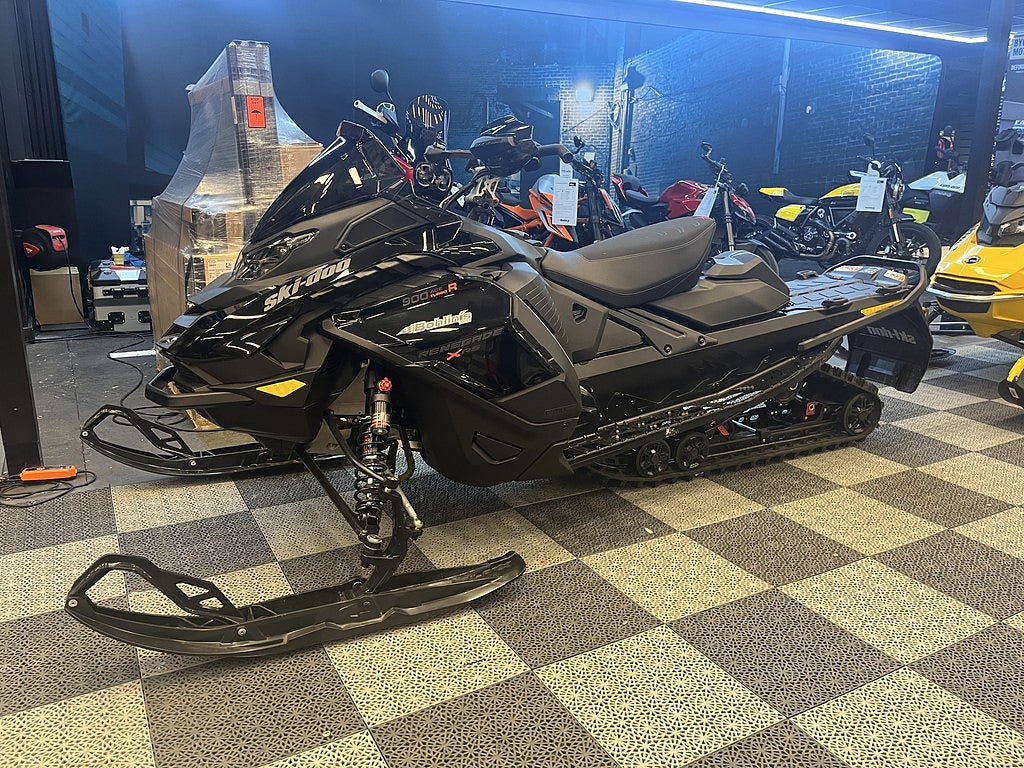 Ski-Doo Renegade X-RS 900 Turbo R -24 *Super Kampanj* 