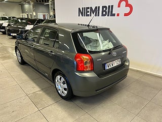 Toyota Corolla 5-dörrars 1.6 VVT-i 4 S&V-däck/Motorvärmare