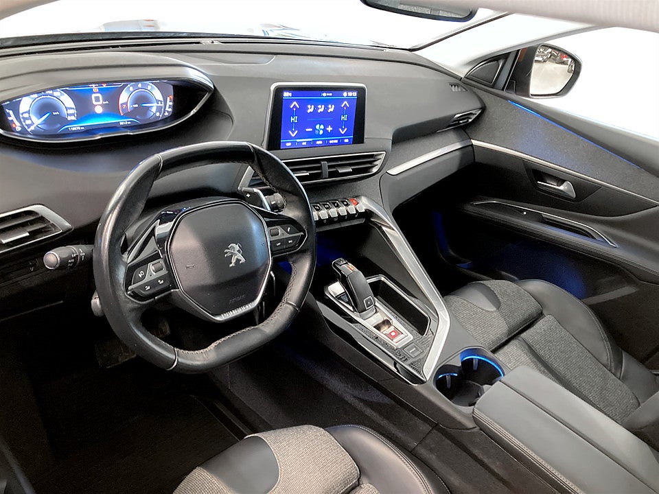Bild på Peugeot 3008 Allure 1.2 PT 130hk Aut P-SENSORER