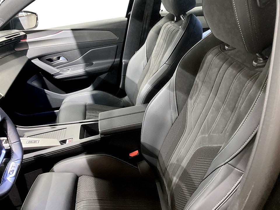 Bild på Peugeot 308 5D GT 1.2 PT 130hk Aut - 360-KAMERA, CARPLAY