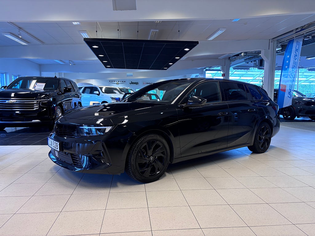 Opel Astra Sports Tourer GS 130hk Aut V-hjul *2,95% RÄNTA*