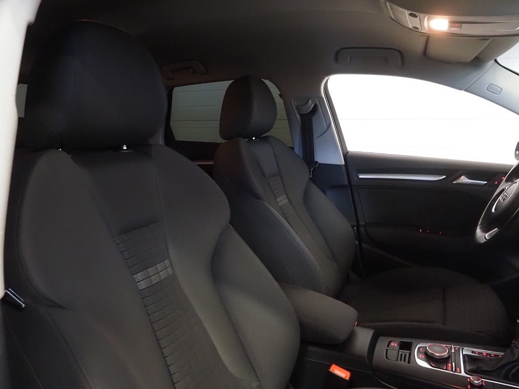 Audi A3 SB TDI 150hk S-Tronic | Adaptiv farth | Side Assist |