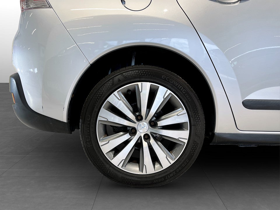 Bild på Peugeot 3008 ACTIVE 1,6 HDI |RÄNTA 3,99%|
