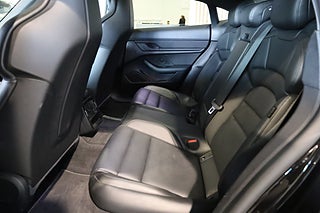 Sportkupé Porsche Taycan 14 av 31
