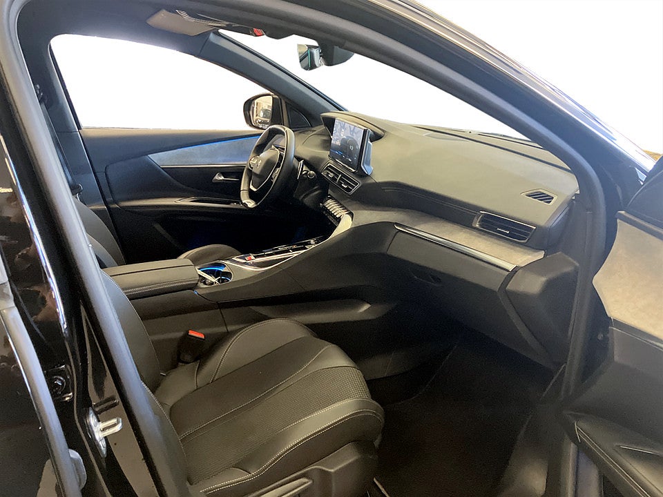 Bild på Peugeot 3008 GT 1.2 PT 130hk Aut B-KAMERA CARPLAY