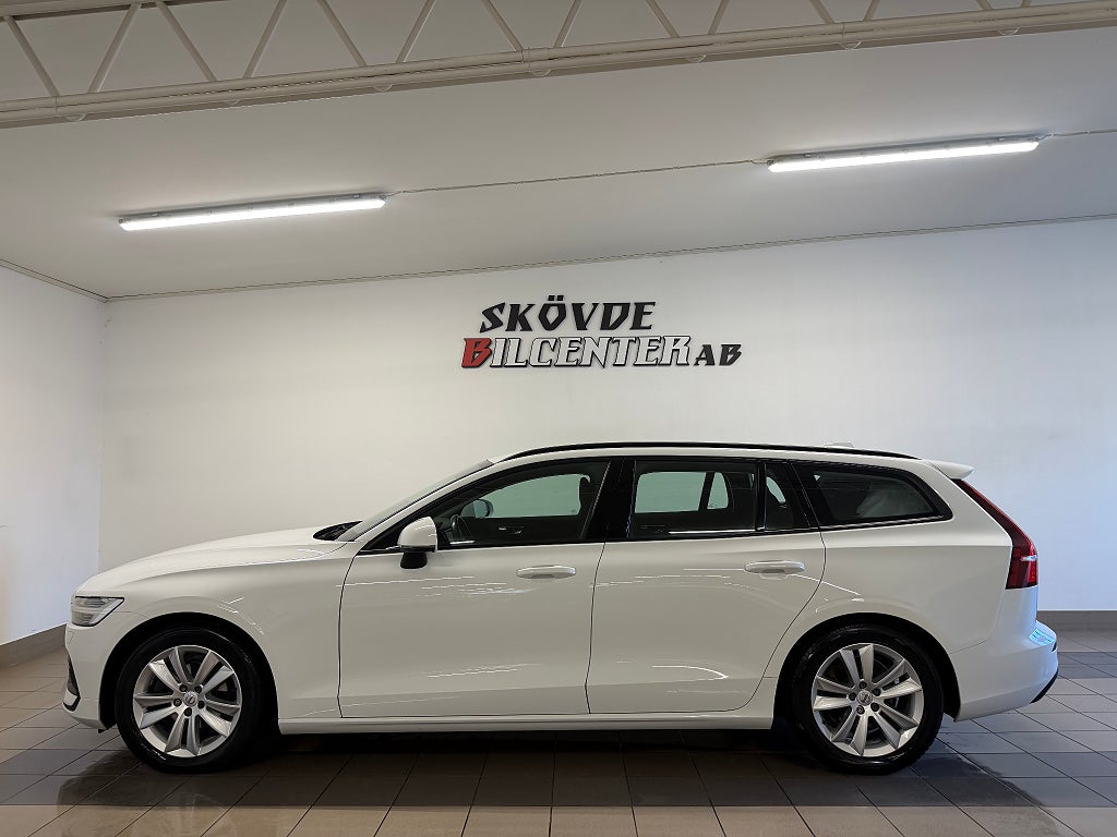 Volvo V60 D3 Momentum/10700Mil/Automat/Nyservad/Adaptiv/LED/VOC