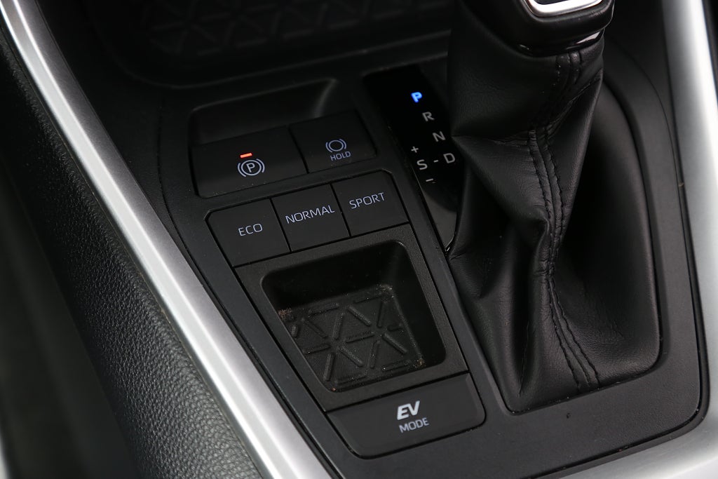 Toyota RAV4 2,5 Hybrid E-CVT Executive 2WD JBL Navi Skinn Dragkrok 2019