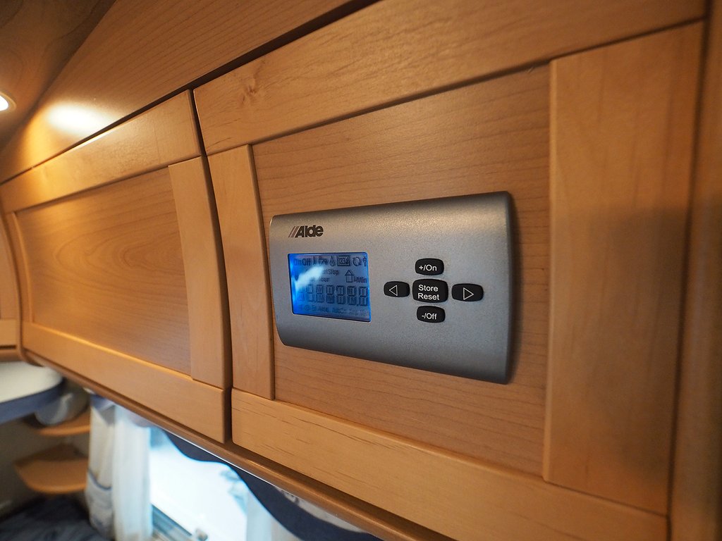 Kabe Royal Hacienda 880 B TDL KS 2007