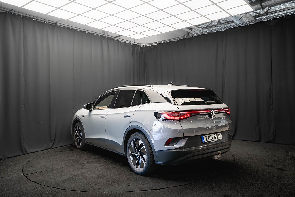 Volkswagen ID.4 Pro PANORAMA DRAG KAMERA ALCANTARA KEYLESS MOMS