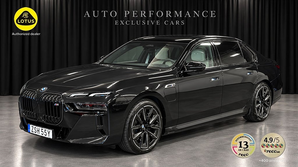 BMW M760 e xDrive 571hk Panorama Dragkrok / Hemleverans /