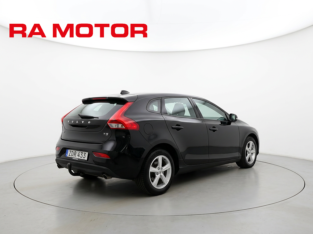 Volvo V40 T3 150hk Kinetic | Backsensorer | Drag | Värmare | 2018