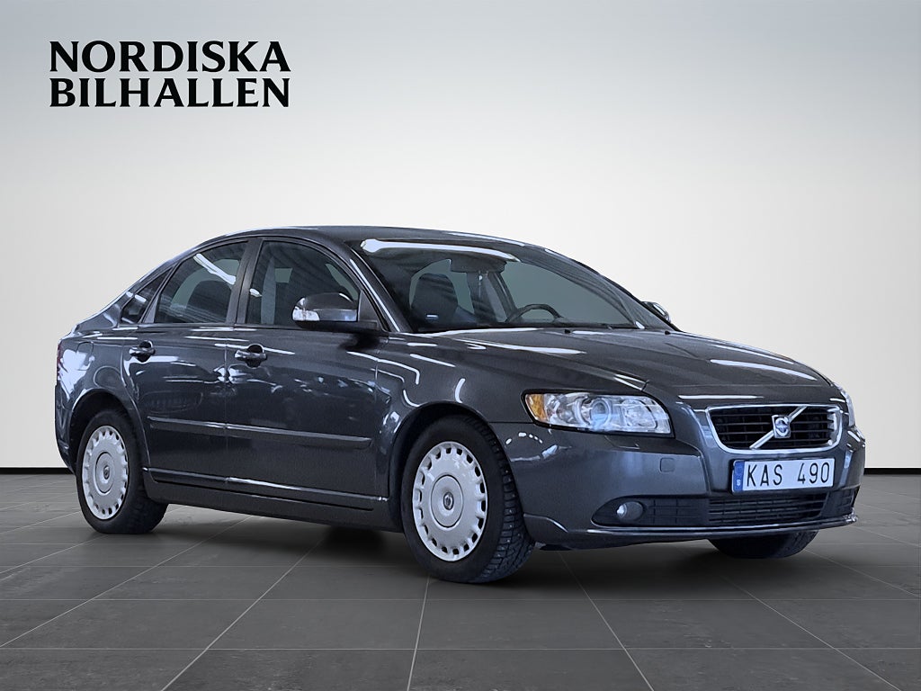 Volvo S40 2.0 D Powershift Momentum Dragkrok Värmare P-sensor