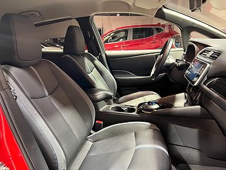 Halvkombi Nissan Leaf 7 av 20