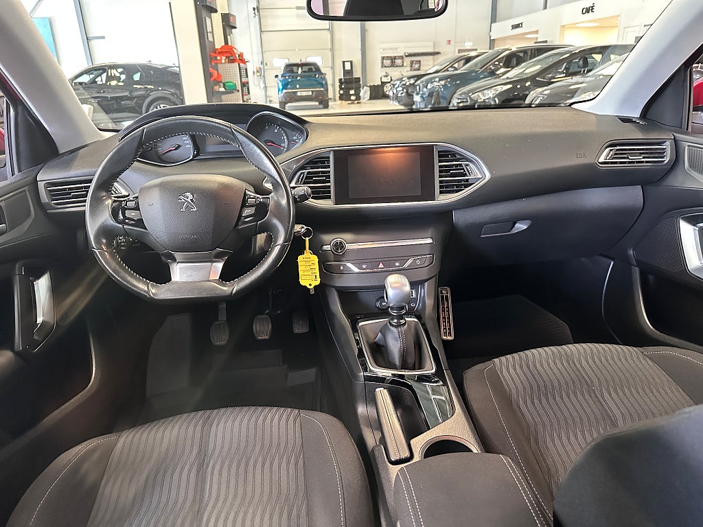 Peugeot 308 Active 1.6 e-HDi 115hk FAP Dragkrok thumbnail