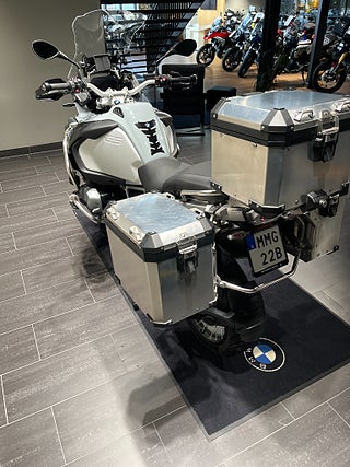 BMW R1250GSA / 3st väskor/Service avt. /Förlängd garanti