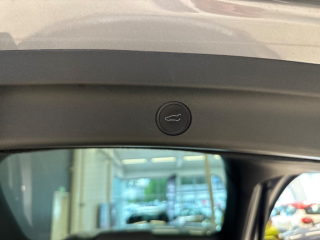 Tesla Model Y Performance 534hk/B-Kamera/Autopilot/DRAG/NAV/Värmepump