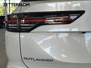 SUV Mitsubishi Outlander 18 av 18