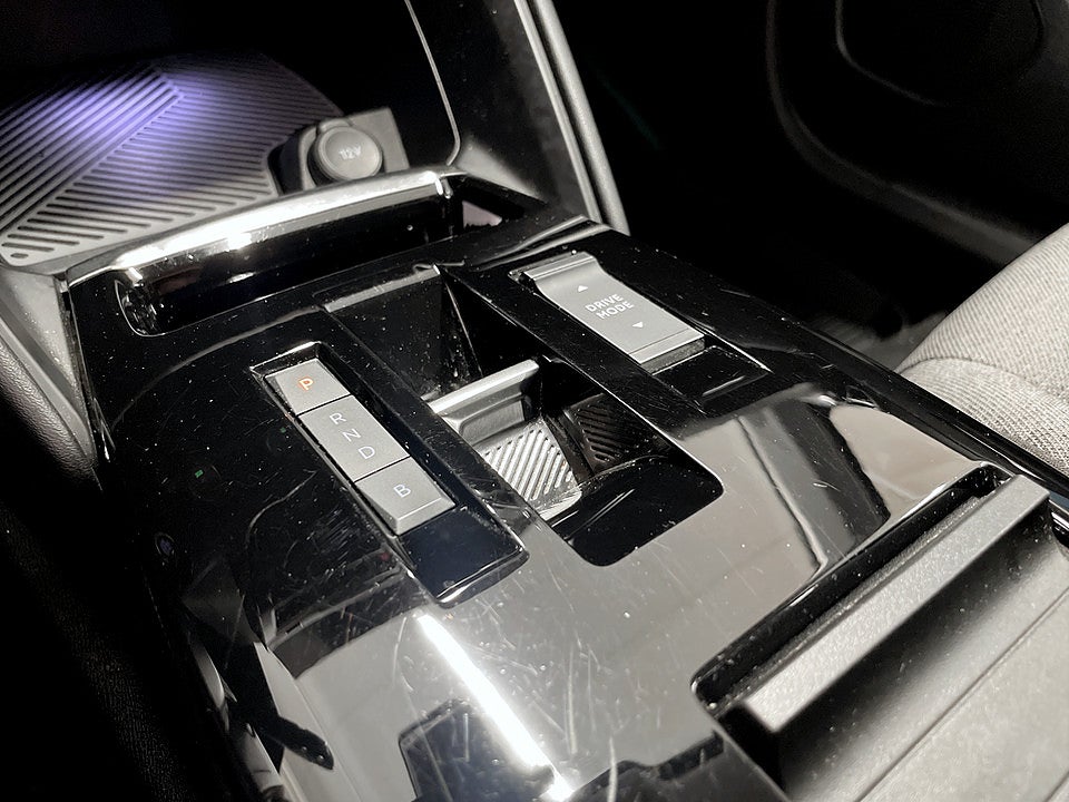 Bild på Citroën e-C4 Shine 50kWh 136hk Aut B-KAMERA CARPLAY