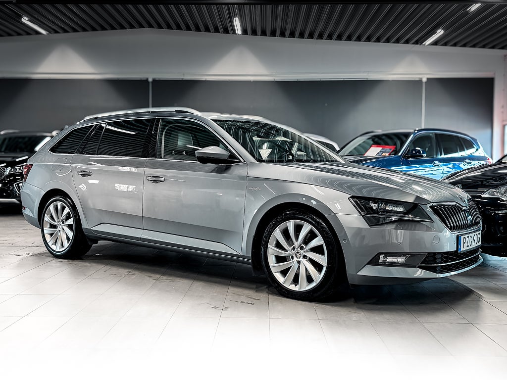 Skoda Superb Kombi 2.0 TDI 4x4 SCR L&K Ny Kamrem Nyserv Kamera Skinn