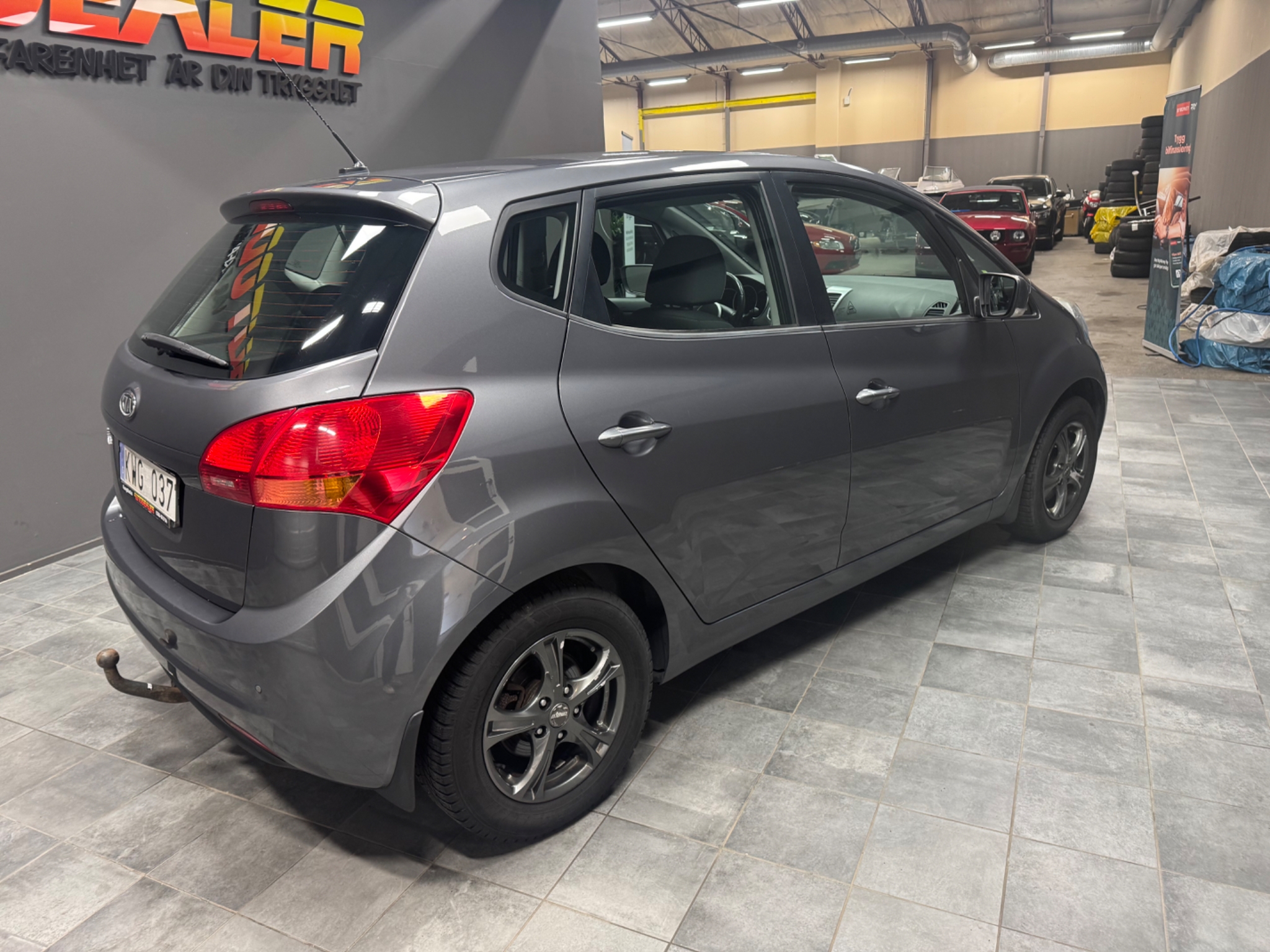 Kia Venga 1.6 CVVT EX Comfort (125 HK) 2010, bild 5/41
